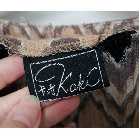 70s Zigzag Patterned Batwing Sweater Dress w/ Waist Cinching Belt, Dolman Sleeve - Picture 7 of 7